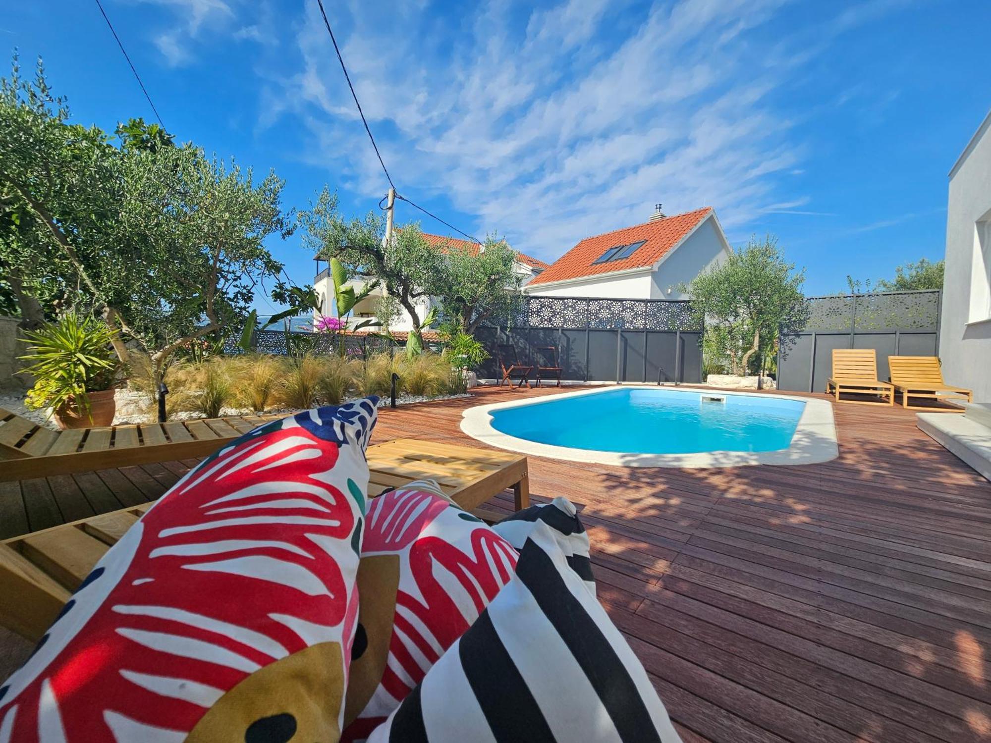 The Three Flowers Pool House Trogir Bagian luar foto