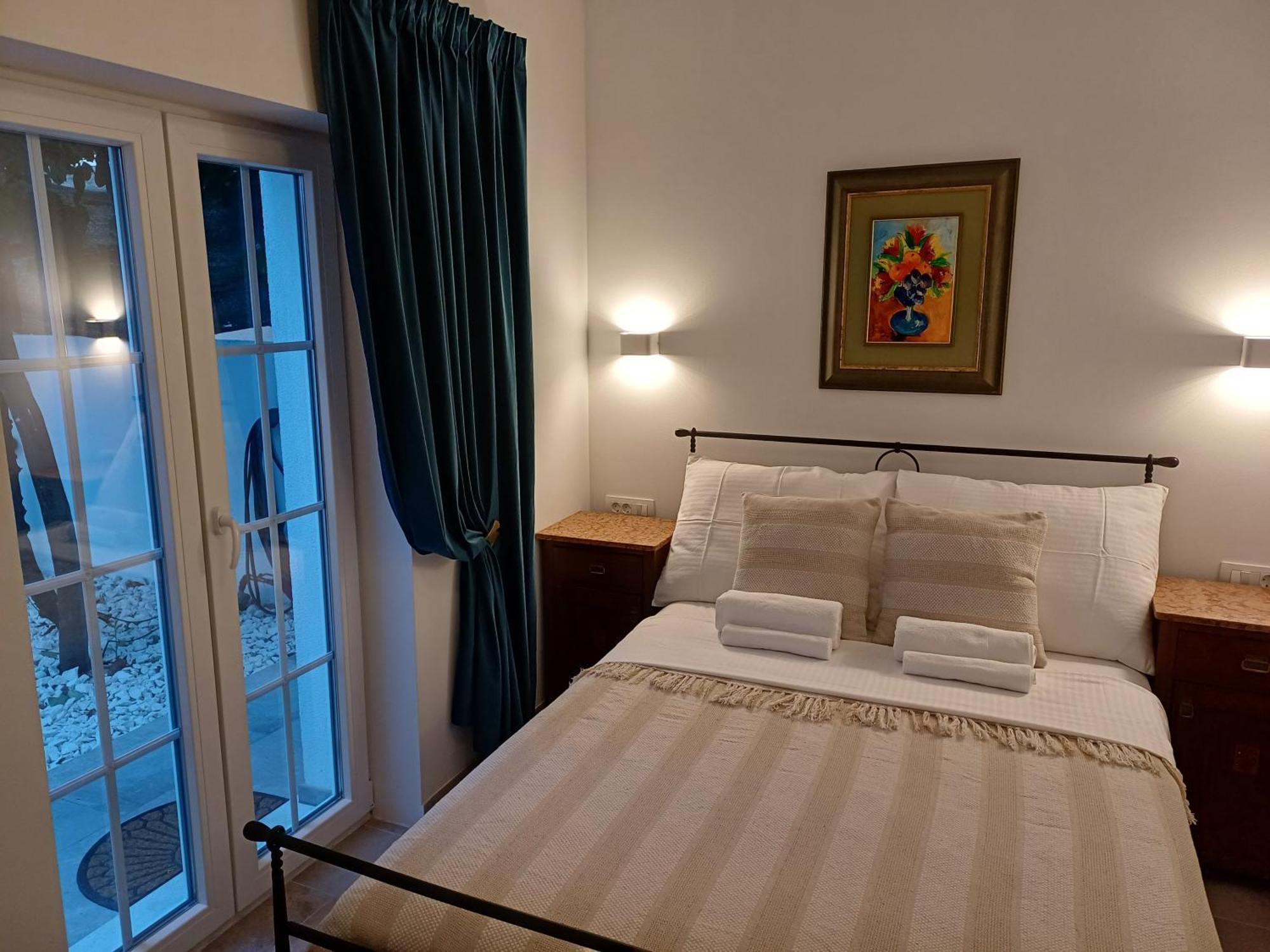 The Three Flowers Pool House Trogir Bagian luar foto
